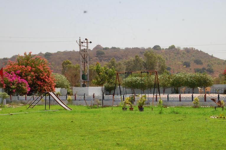 Hotel Sambodhi Bhopal Bagian luar foto