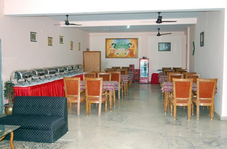 Hotel Sambodhi Bhopal Bagian luar foto
